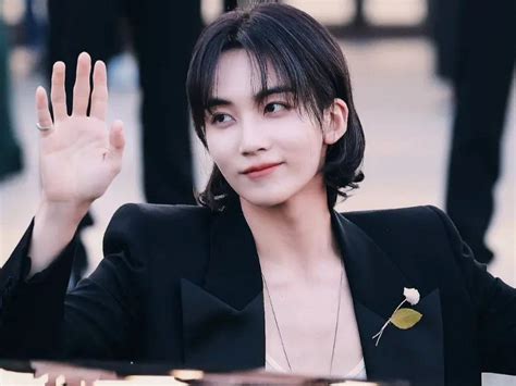 jeonghan ysl|jeonghan of seventeen.